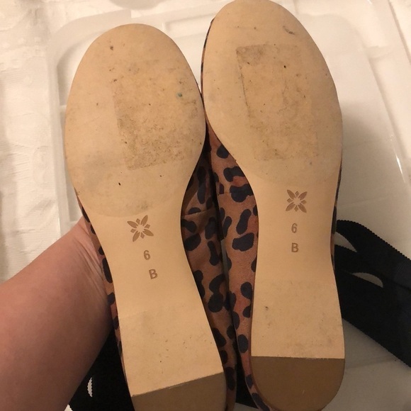 BCBG Generation Tie Up Leopard Ballerina Flats Size 6 - Picture 4 of 5